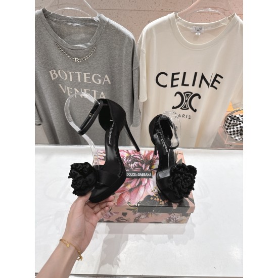 DG High Heel Shoes Best Quality
Women 35-41
