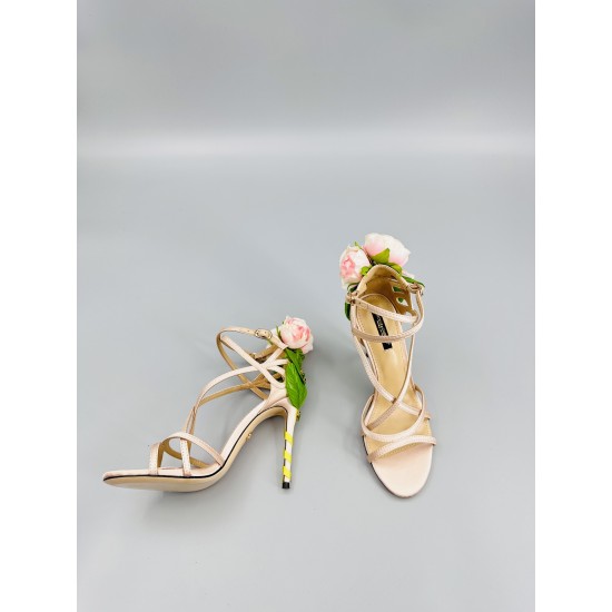 DG High Heel Shoes Best Quality
Women 35-41
