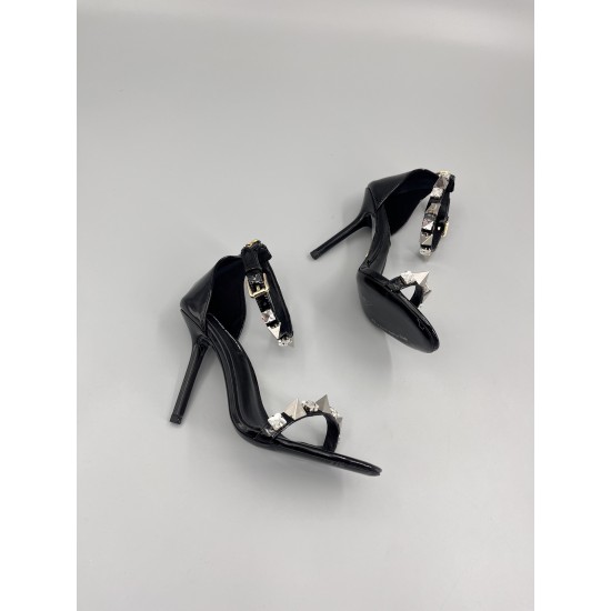 DG High Heel Shoes Best Quality
Women 35-41
