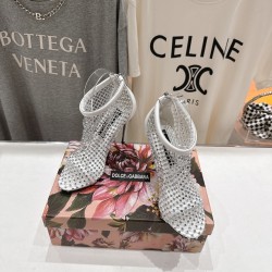 DG High Heel Shoes Best Quality
Women 35-41
