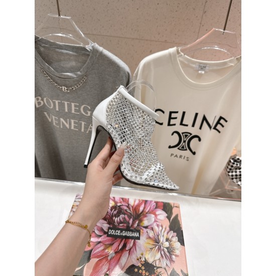 DG High Heel Shoes Best Quality
Women 35-41
