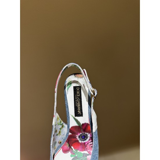 DG High Heel Shoes Best Quality
Women 35-41
