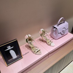 DG High Heel Shoes Best Quality
Women 35-41
