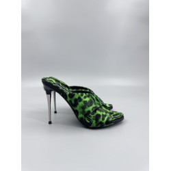 DG High Heel Shoes Best Quality
Women 35-41
