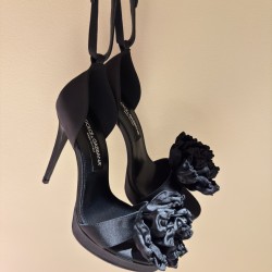 DG High Heel Shoes Best Quality
Women 35-41
