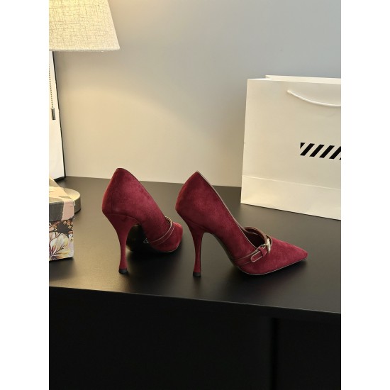 DG High Heel Shoes Best Quality
Women 35-41
