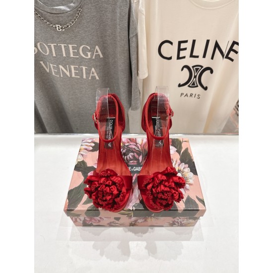 DG High Heel Shoes Best Quality
Women 35-41
