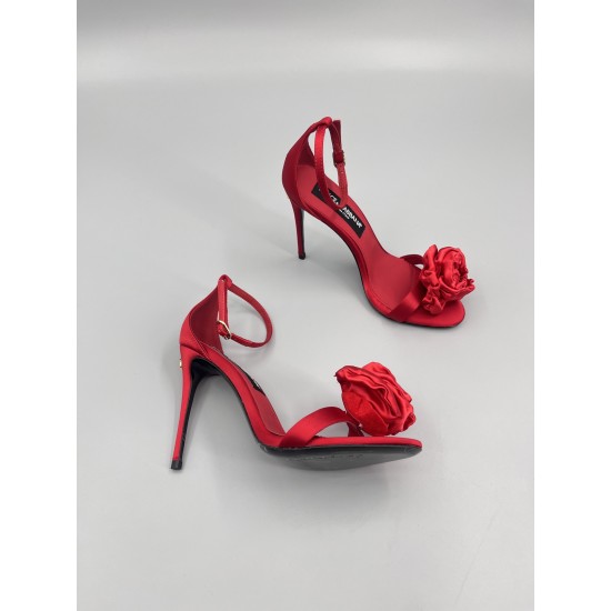 DG High Heel Shoes Best Quality
Women 35-41
