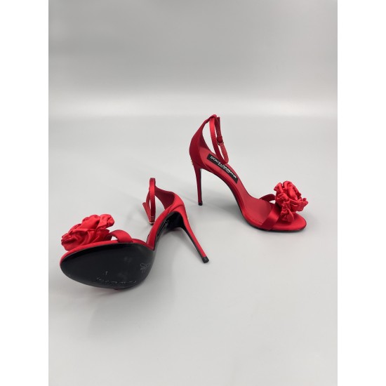 DG High Heel Shoes Best Quality
Women 35-41
