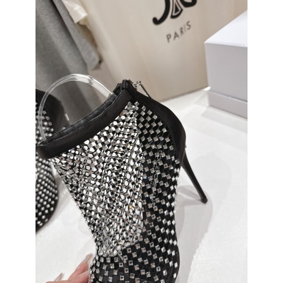 DG High Heel Shoes Best Quality
Women 35-41

