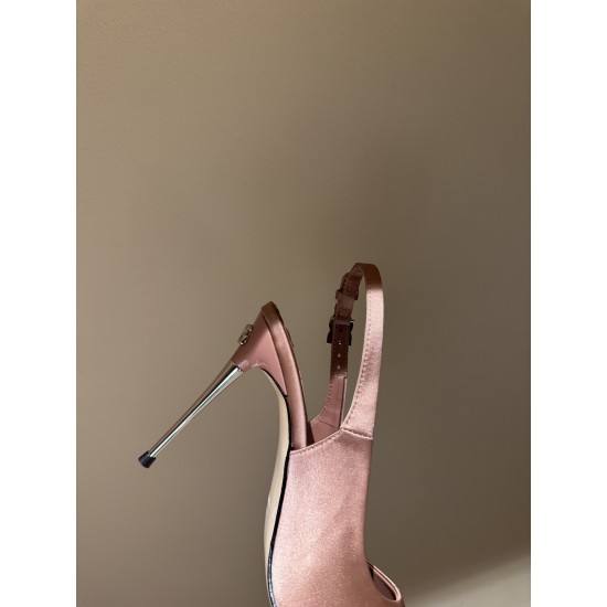 DG High Heel Shoes Best Quality
Women 35-41
