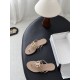 DG slippers