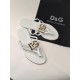 DG slippers