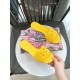 DG slippers
