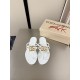 DG slippers