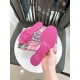 DG slippers