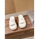 DG slippers