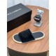 DG slippers