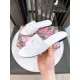 DG slippers