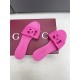 DG slippers