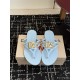 DG slippers