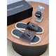 DG slippers