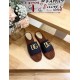 DG slippers