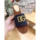 DG slippers