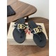 DG slippers