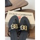 DG slippers