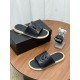 DG slippers