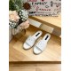 DG slippers