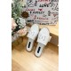 DG slippers