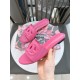 DG slippers