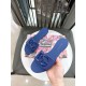 DG slippers