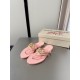 DG slippers