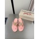 DG slippers