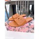 DG slippers