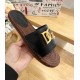 DG slippers
