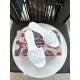 DG slippers