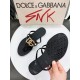 DG slippers