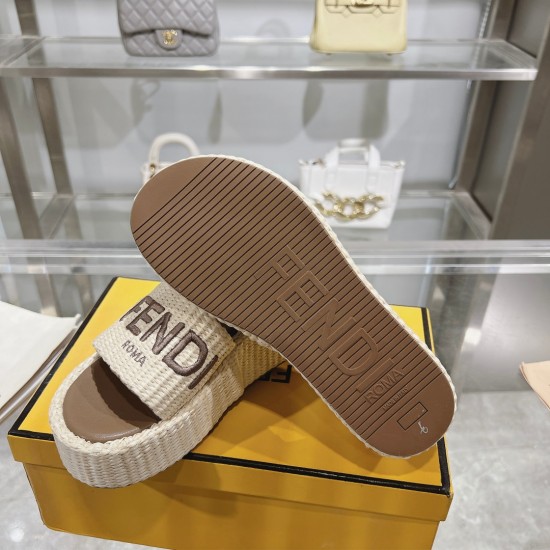 Fendi Slippers Shoes Best Quality
Women 35-41