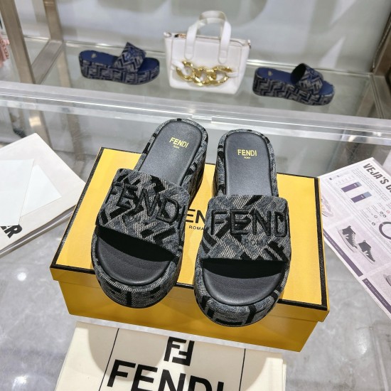 Fendi Slippers Shoes Best Quality
Women 35-41