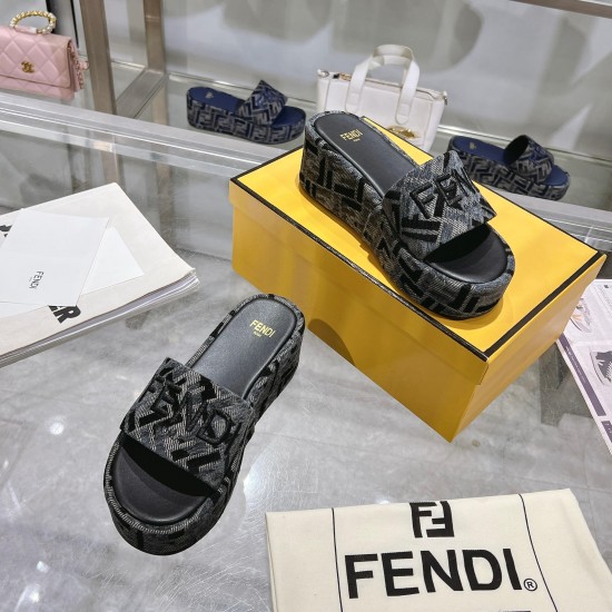 Fendi Slippers Shoes Best Quality
Women 35-41