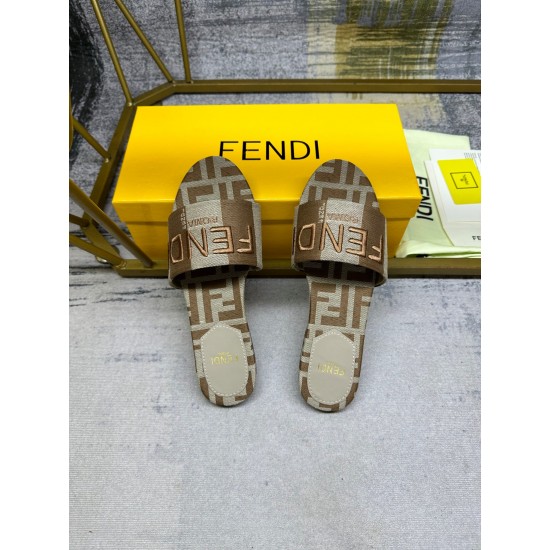 Fendi Slippers Shoes Best Quality
Women 35-41