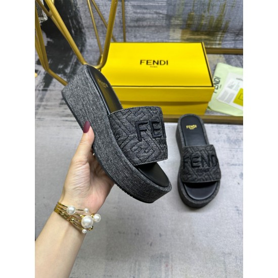 Fendi Slippers Shoes Best Quality
Women 35-41