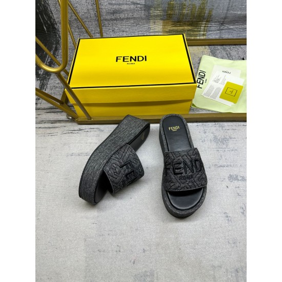 Fendi Slippers Shoes Best Quality
Women 35-41