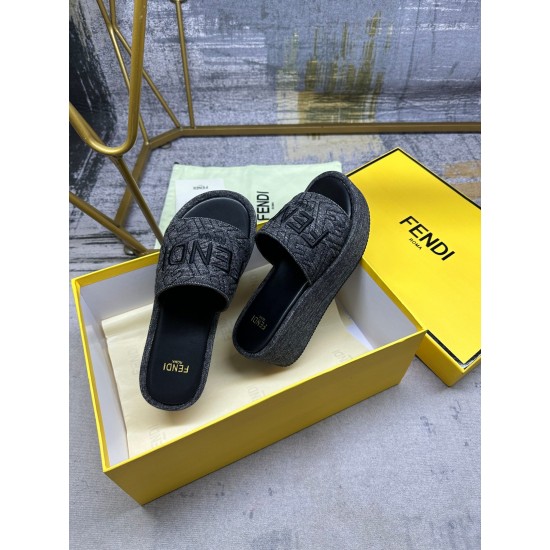 Fendi Slippers Shoes Best Quality
Women 35-41
