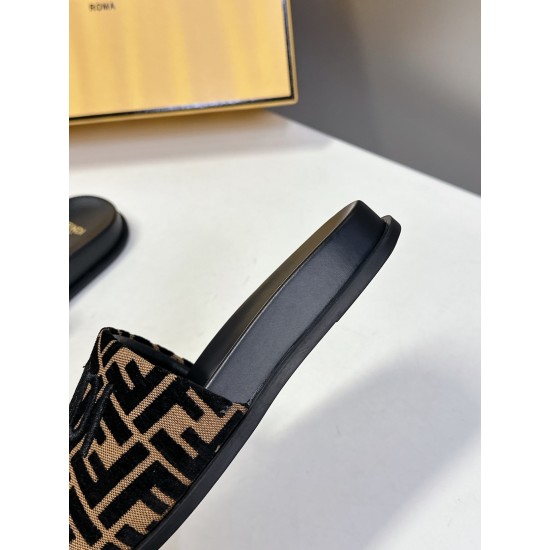 Fendi Slippers Shoes Best Quality
Women 35-41