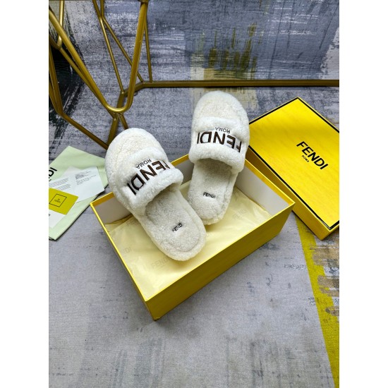 Fendi Slippers Shoes Best Quality
Women 35-41